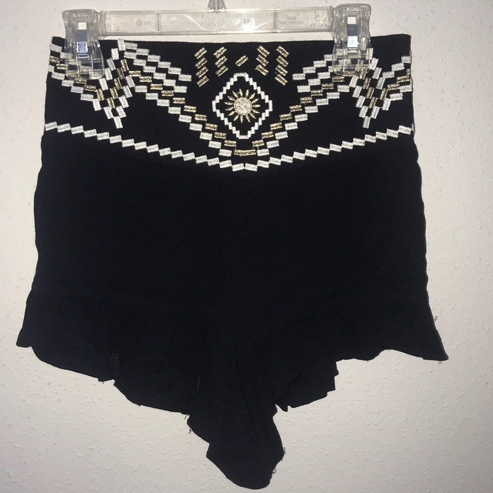 Design Lab black loose shorts